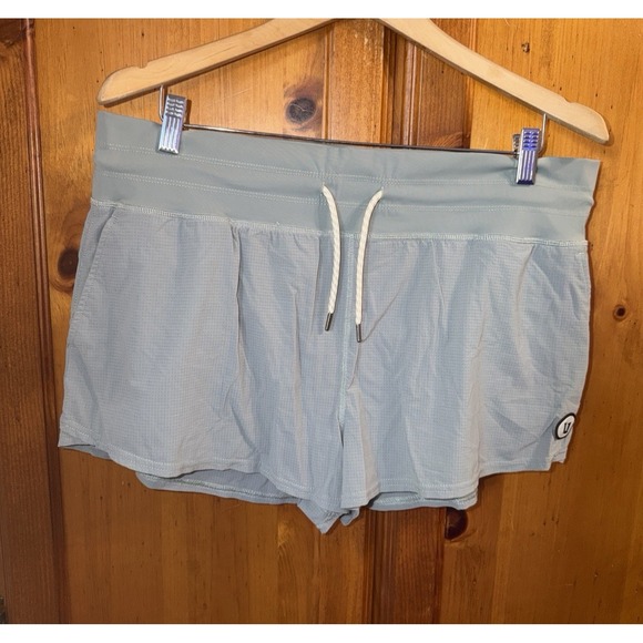 Vuori Pants - Vuori Seabreeze Blue Performance Shorts Running Yoga Women's XL Active VW370